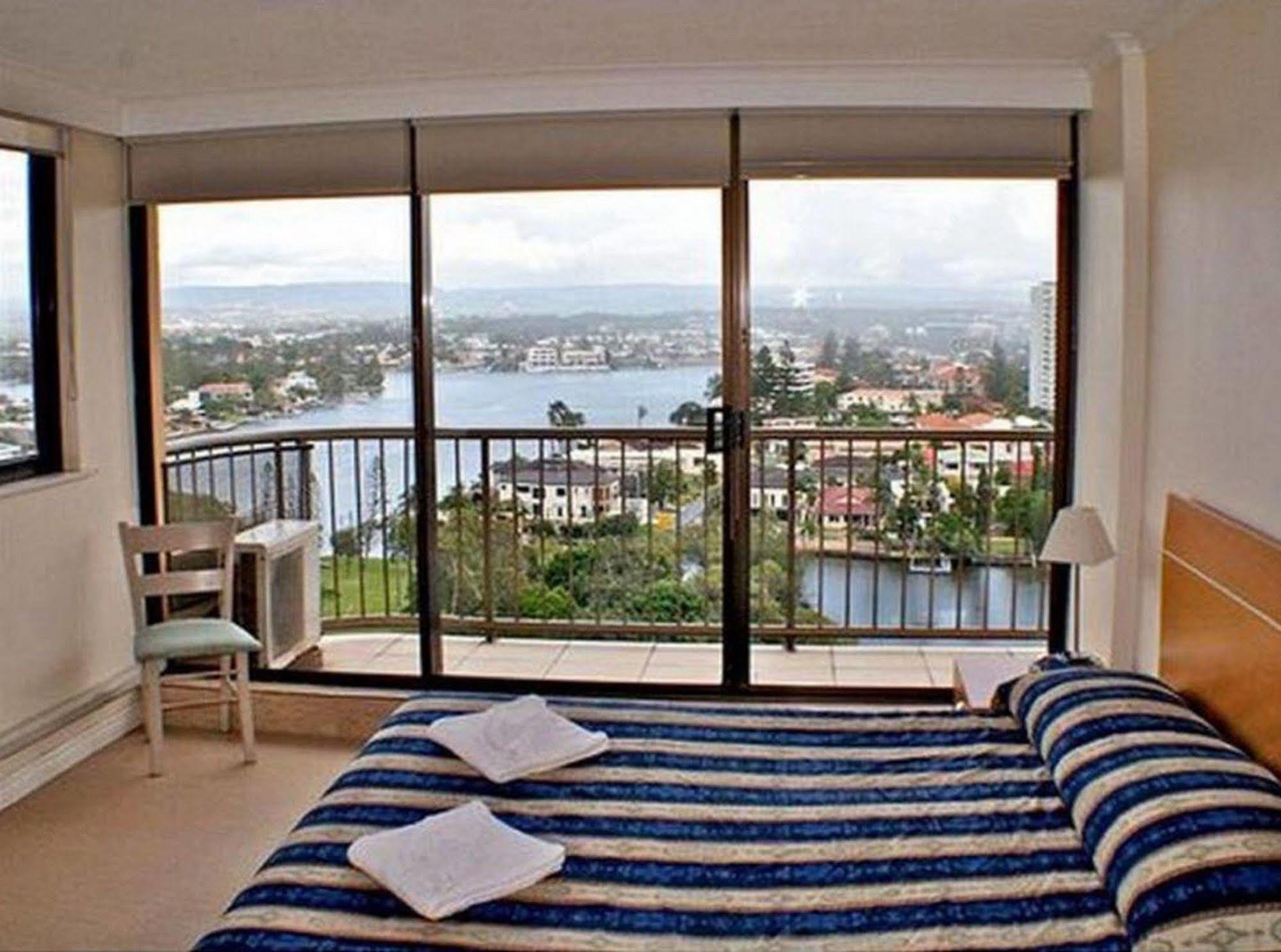 Anacapri Holiday Resort Apartments Surfers Paradise Eksteriør billede