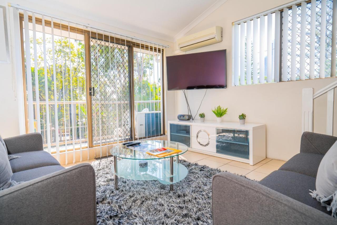 Anacapri Holiday Resort Apartments Surfers Paradise Eksteriør billede